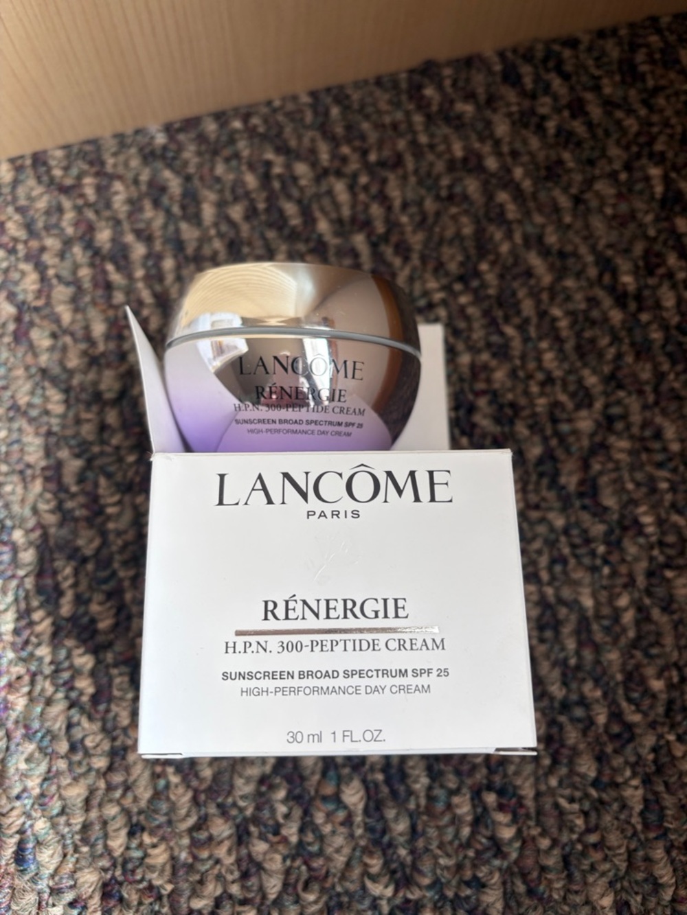 Lancôme Rénergie H.P.N. 300-Peptide Cream - Silver & Purple